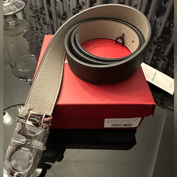 Ferragamo Reversible Belt - Picture 3 of 4